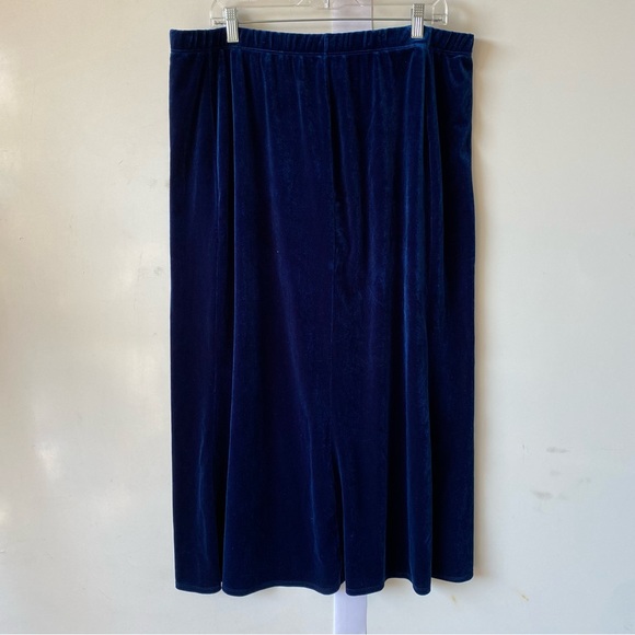Dialogue Velvet Blue Maxi Skirt 2X - Picture 5 of 5